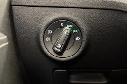 valkoinen Skoda Superb 2020 kuva 29.