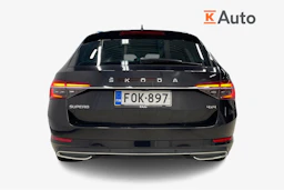 Musta Skoda Superb 2020 kuva 3.