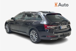 musta Skoda Superb 2020 kuva 2.