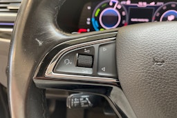 musta Skoda Superb 2020 kuva 16.