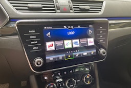musta Skoda Superb 2020 kuva 19.
