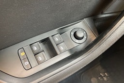 musta Skoda Superb 2020 kuva 28.