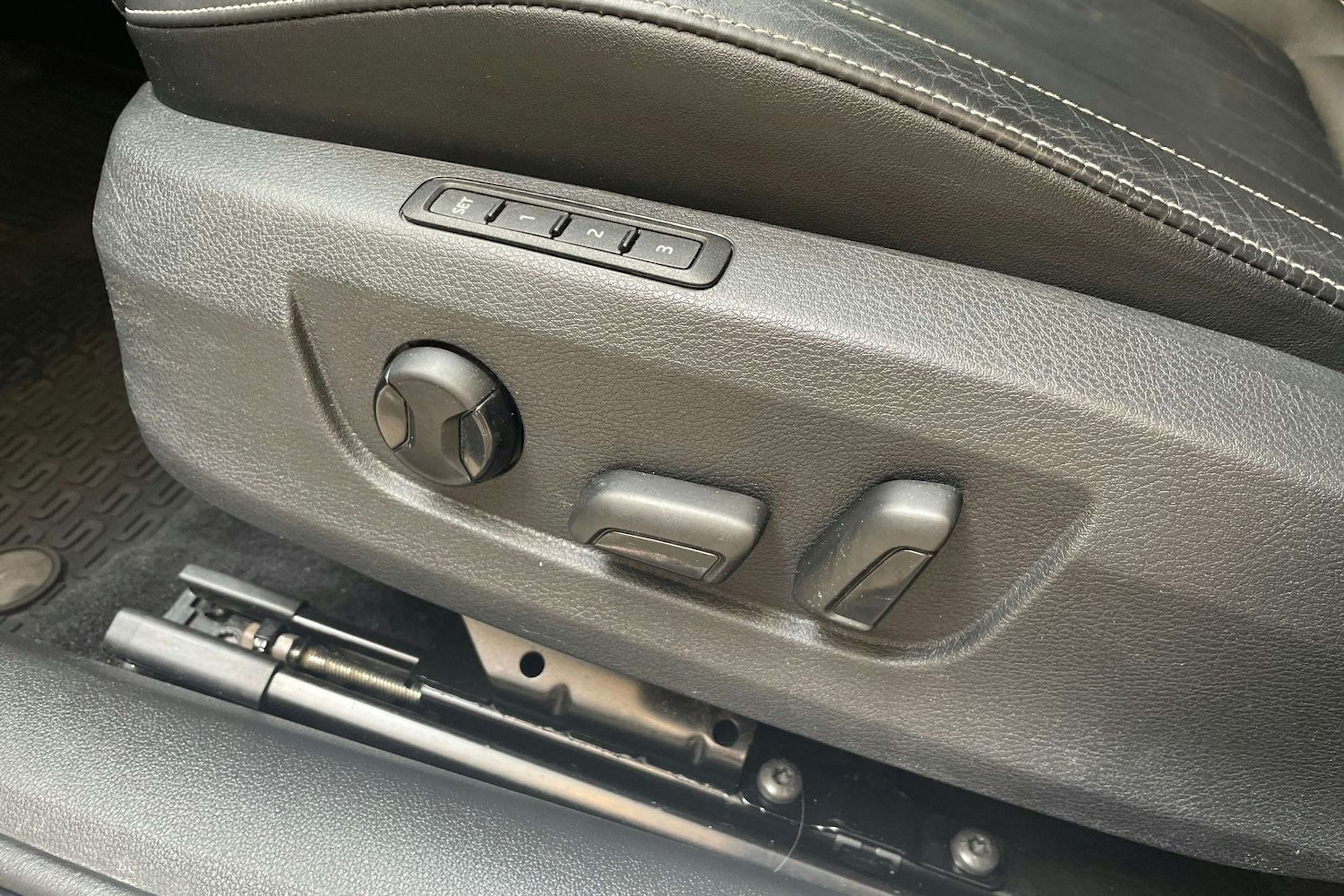musta Skoda Superb 2020 kuva 30.