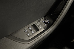 punainen Skoda Superb 2020 kuva 22.
