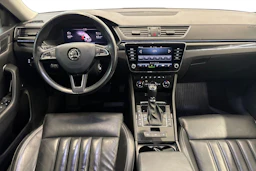 met. sininen Skoda Superb 2020 kuva 9.