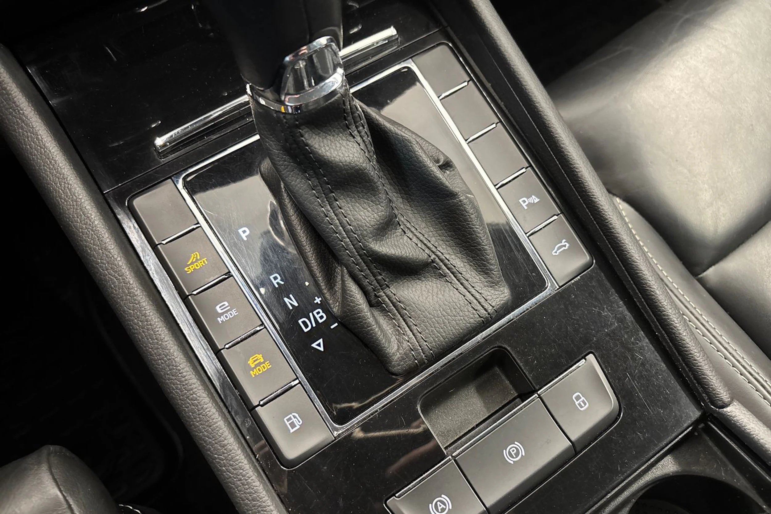 met. sininen Skoda Superb 2020 kuva 36.