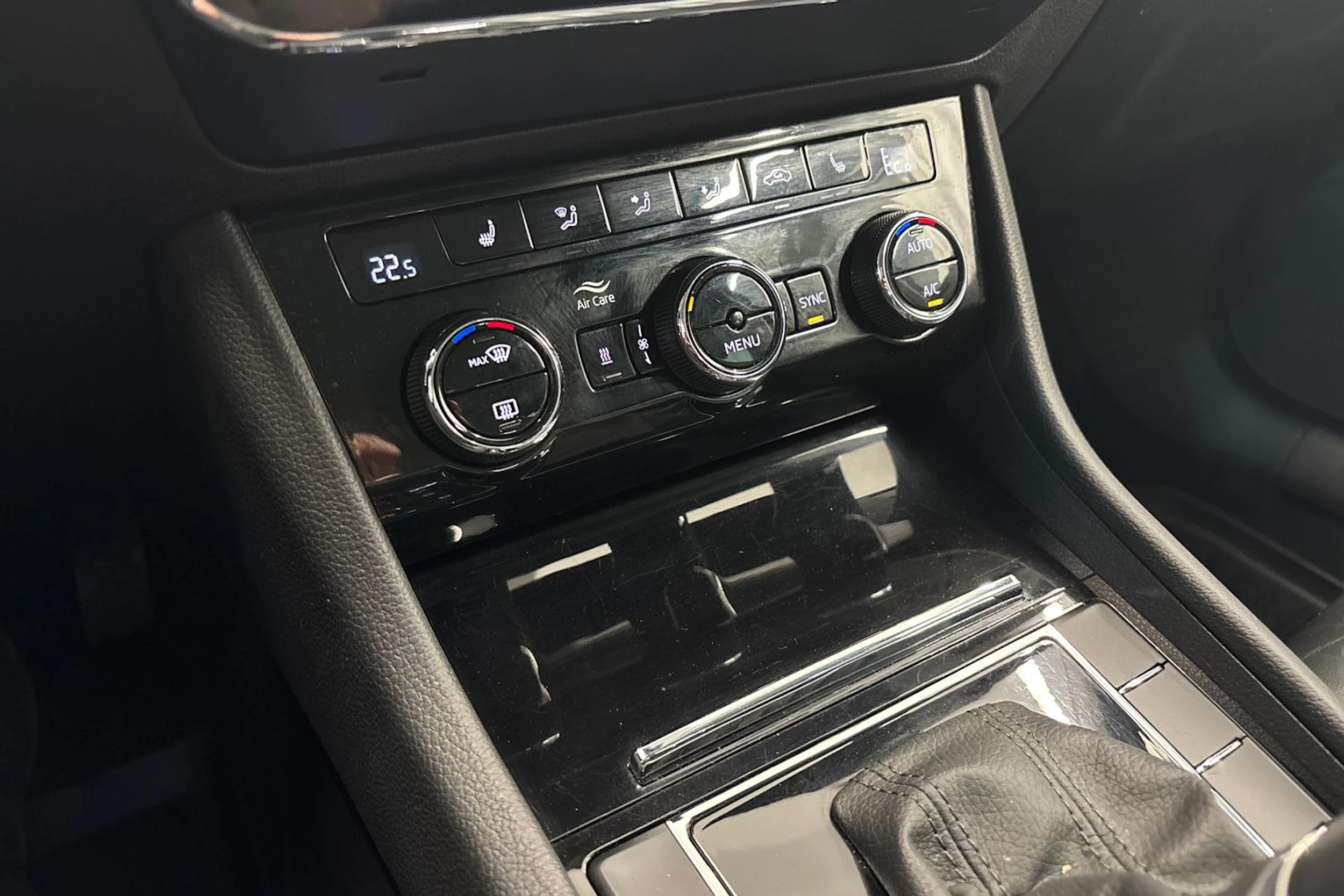 met. sininen Skoda Superb 2020 kuva 37.