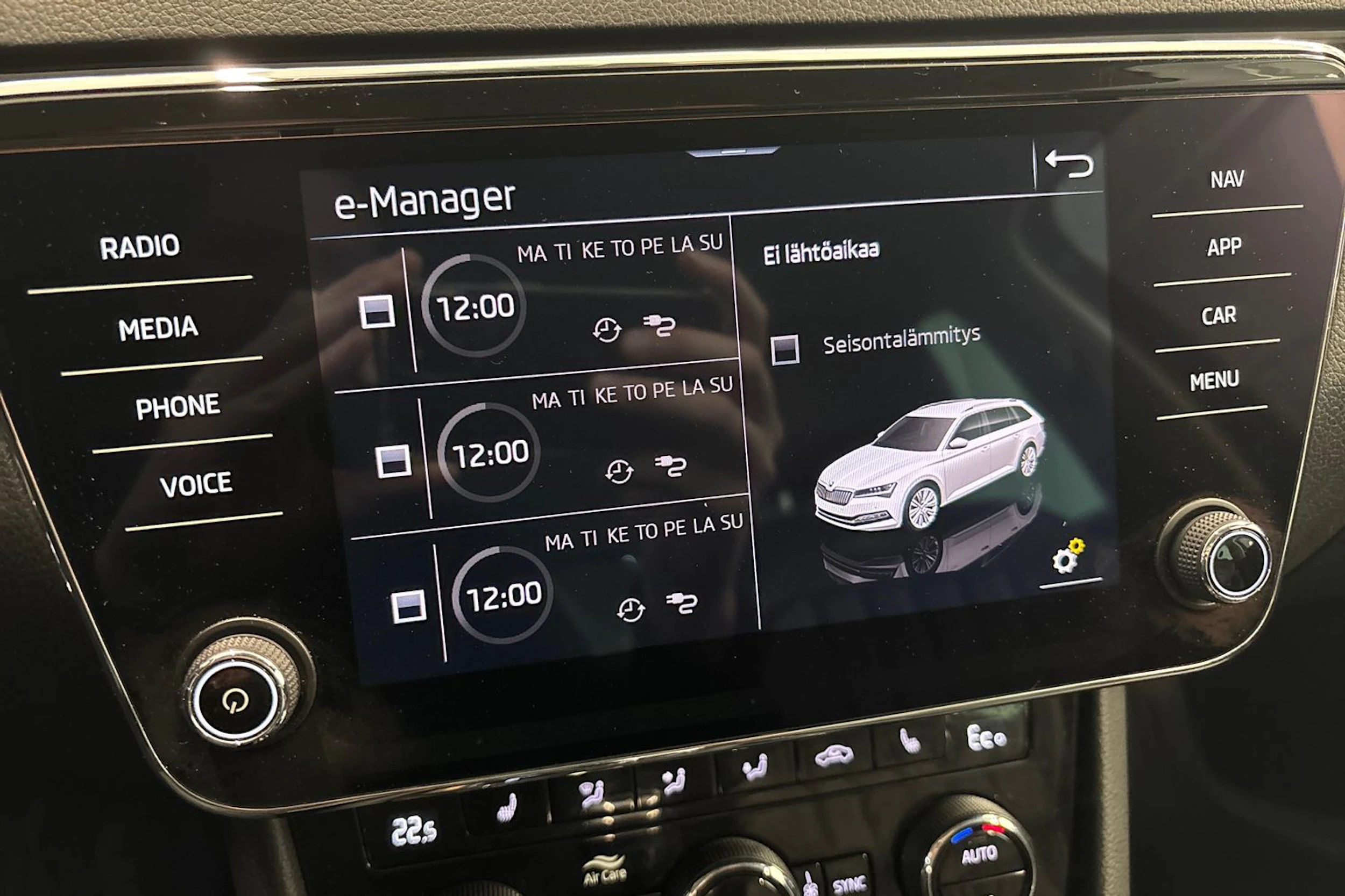 met. sininen Skoda Superb 2020 kuva 38.