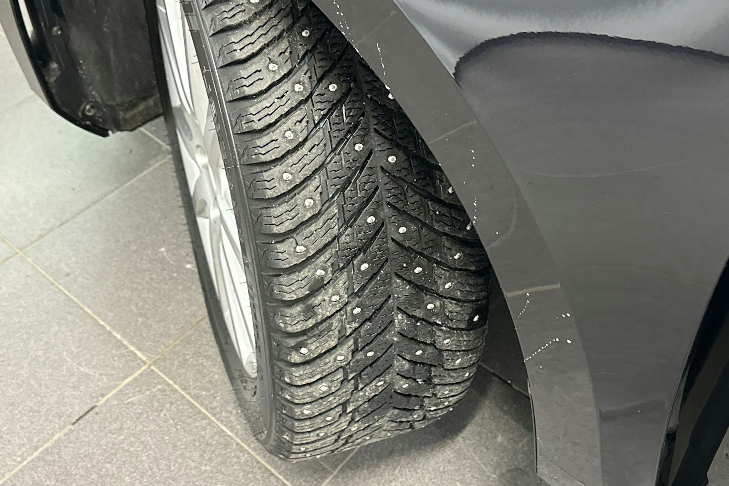 musta Skoda Superb 2020 kuva 13.