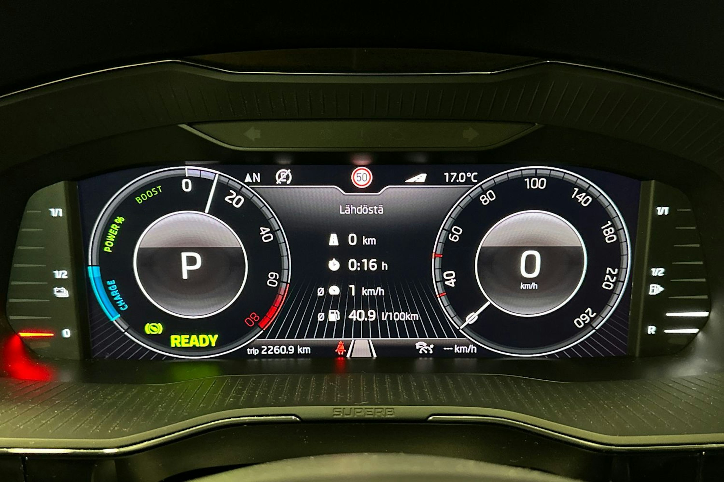 musta Skoda Superb 2020 kuva 27.