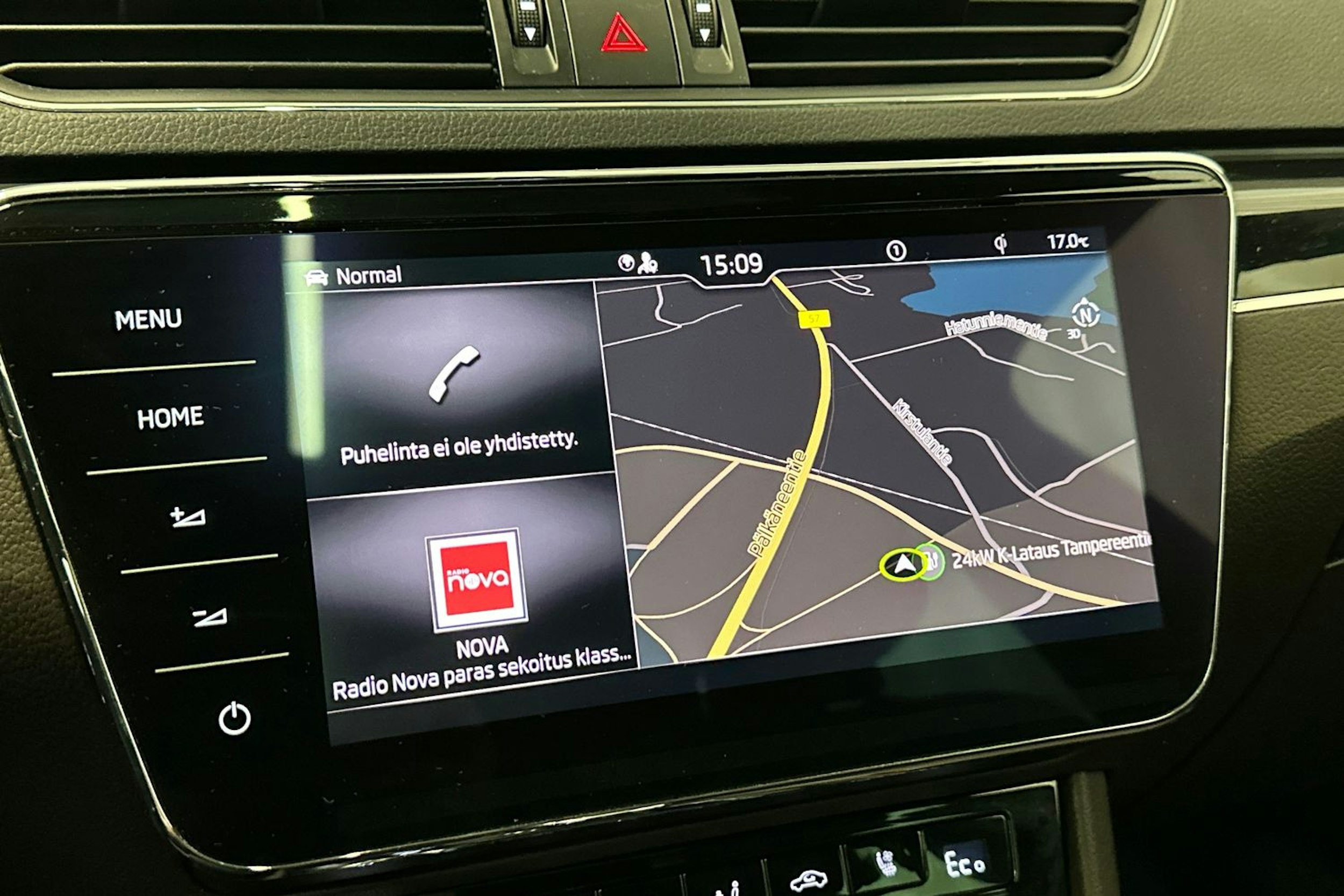 musta Skoda Superb 2020 kuva 30.