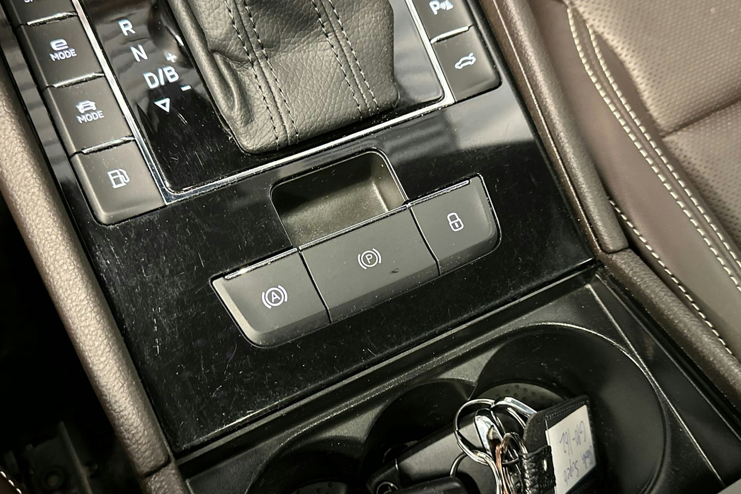 musta Skoda Superb 2020 kuva 36.