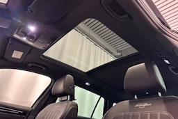 musta Skoda Superb 2020 kuva 38.