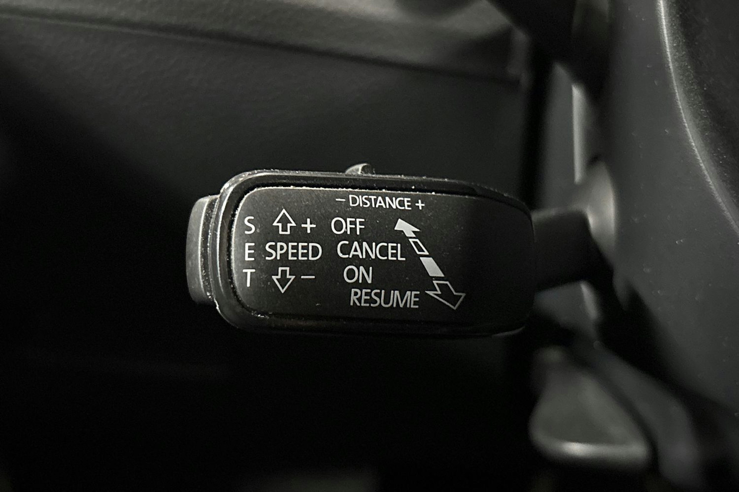 Valkoinen Skoda Superb 2020 kuva 26.