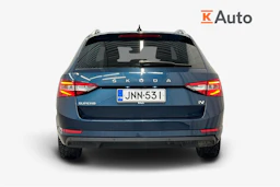 sininen Skoda Superb 2020 kuva 3.
