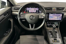 sininen Skoda Superb 2020 kuva 7.