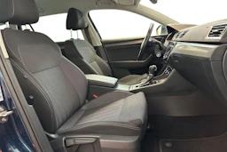 sininen Skoda Superb 2020 kuva 8.