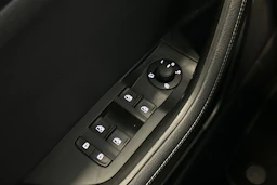 sininen Skoda Superb 2020 kuva 11.