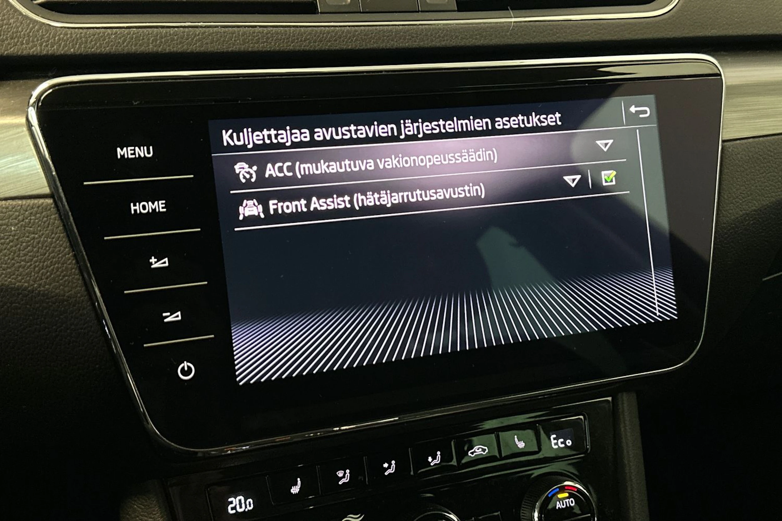 sininen Skoda Superb 2020 kuva 22.