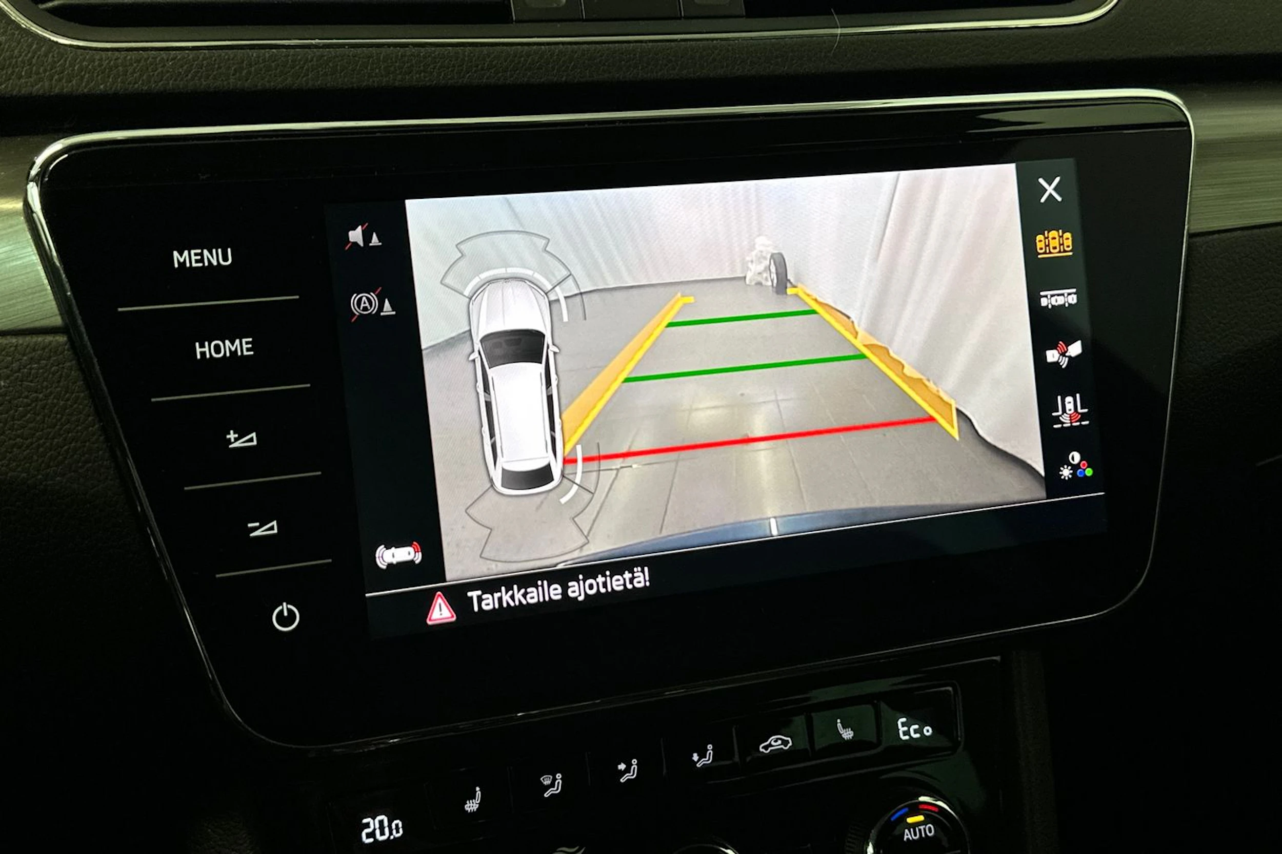 sininen Skoda Superb 2020 kuva 24.