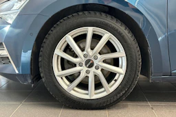 sininen Skoda Superb 2020 kuva 30.
