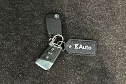 sininen Skoda Superb 2020 kuva 34.