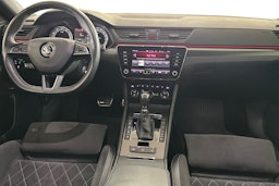 harmaa Skoda Superb 2020 kuva 9.