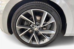 harmaa Skoda Superb 2020 kuva 11.