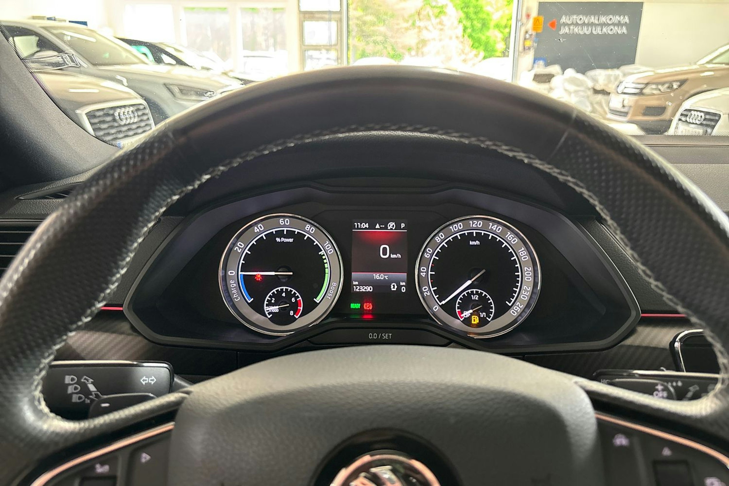 harmaa Skoda Superb 2020 kuva 20.