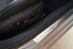 harmaa Skoda Superb 2020 kuva 24.