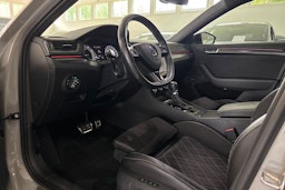 harmaa Skoda Superb 2020 kuva 26.