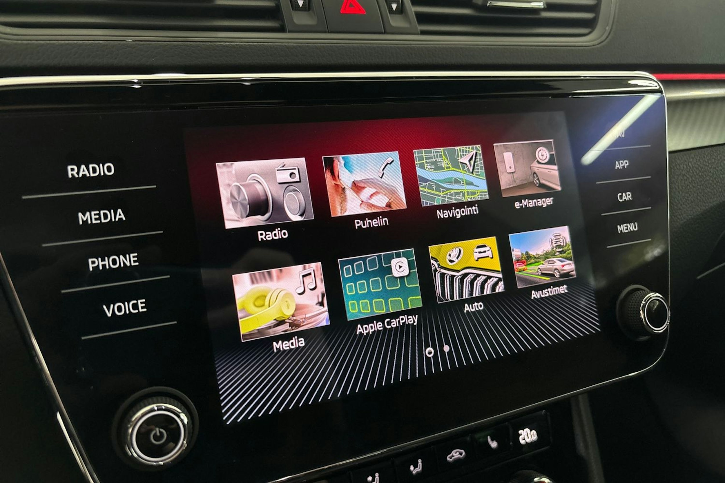 harmaa Skoda Superb 2020 kuva 31.