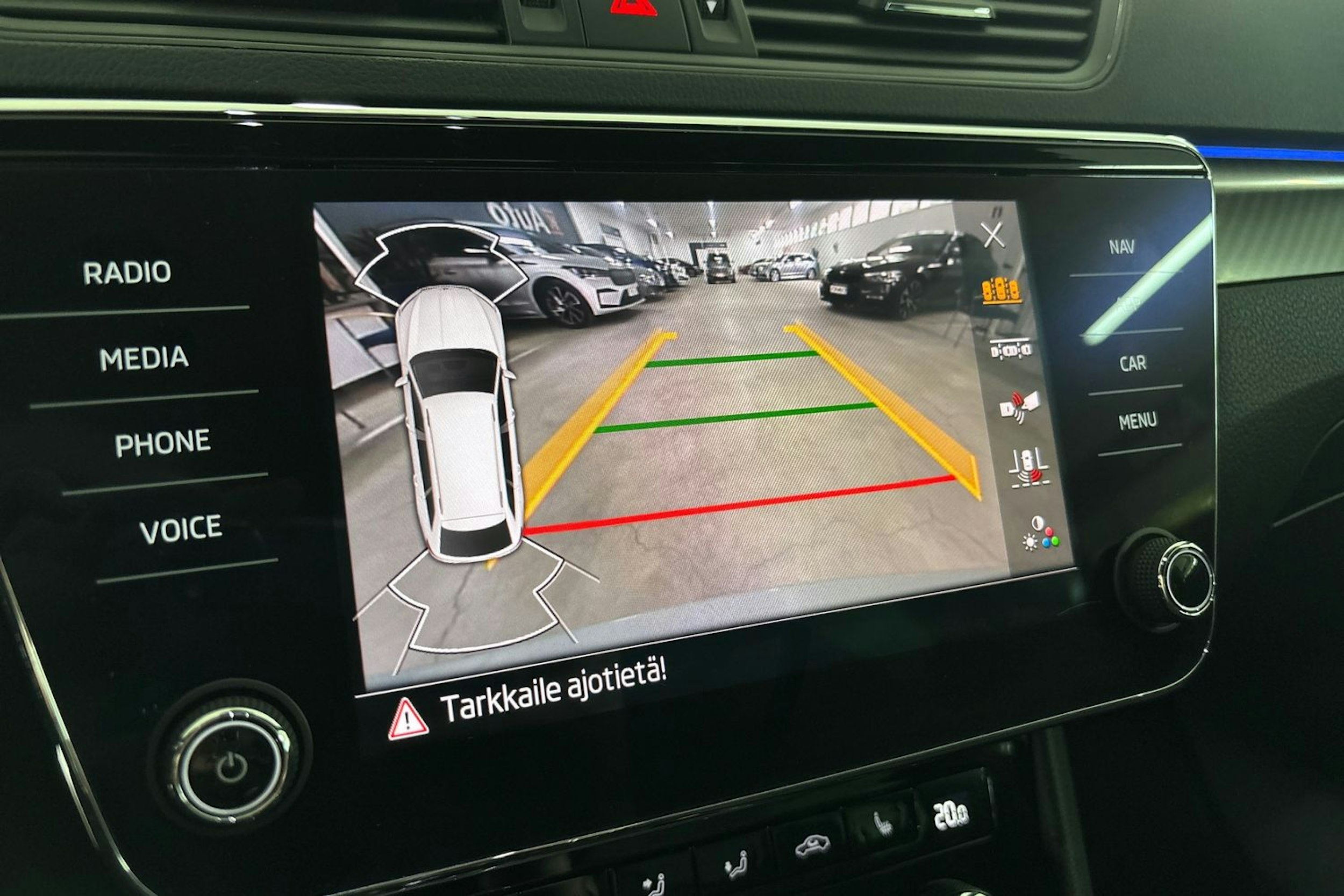 harmaa Skoda Superb 2020 kuva 35.