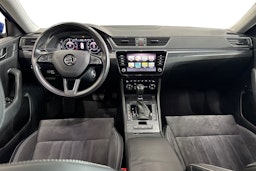 sininen Skoda Superb 2020 kuva 9.
