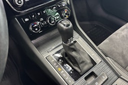 sininen Skoda Superb 2020 kuva 17.