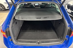 sininen Skoda Superb 2020 kuva 24.