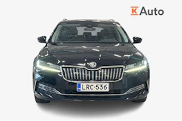 musta Skoda Superb 2020 kuva 4.