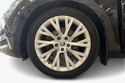 musta Skoda Superb 2020 kuva 9.