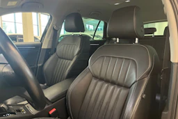 musta Skoda Superb 2020 kuva 13.