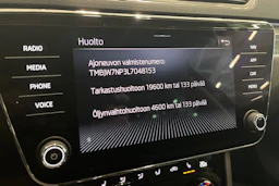 musta Skoda Superb 2020 kuva 29.
