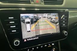 musta Skoda Superb 2020 kuva 31.