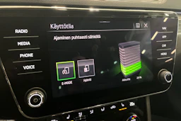 musta Skoda Superb 2020 kuva 35.