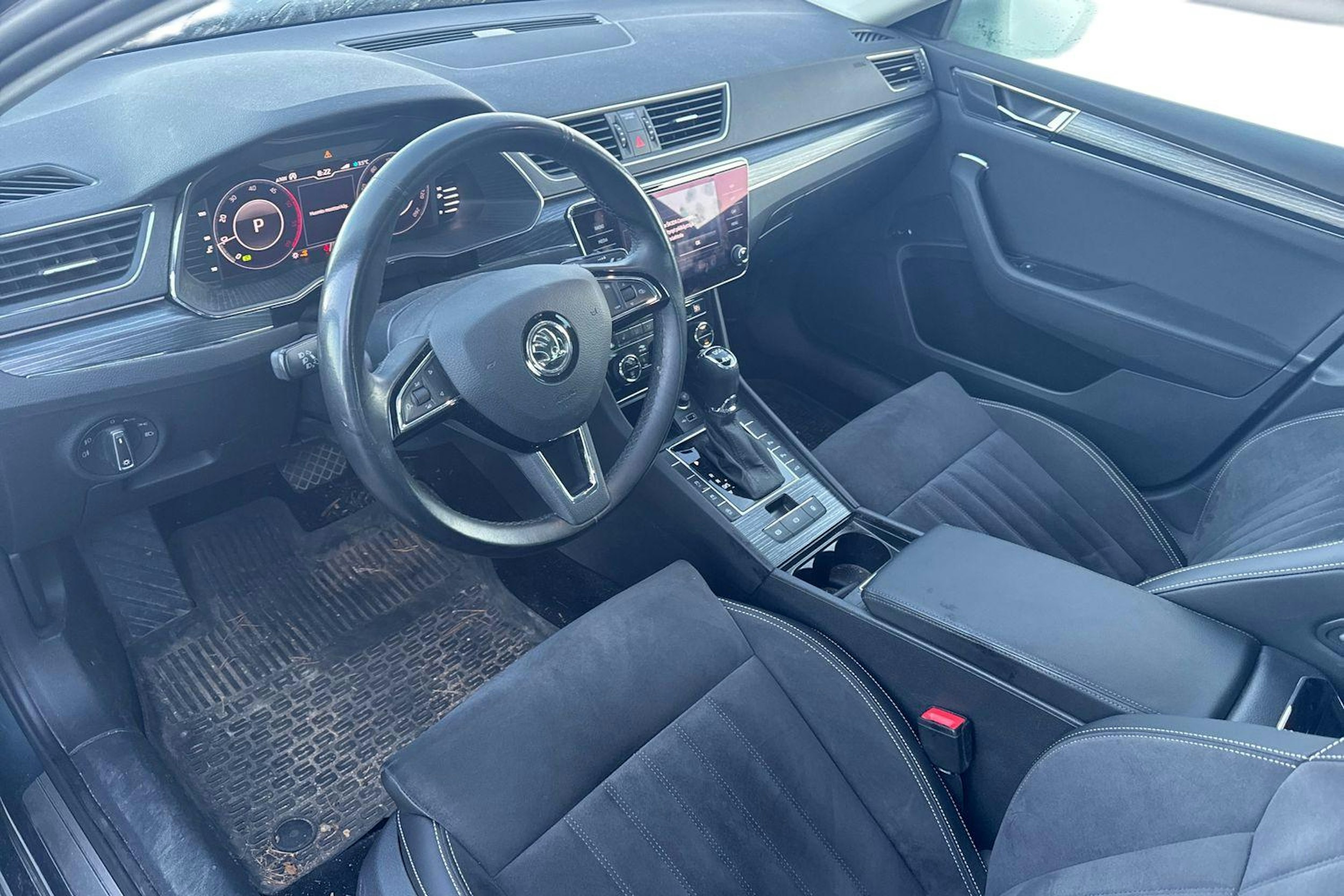met. harmaa Skoda Superb 2020 kuva 3.