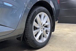 met. harmaa Skoda Superb 2020 kuva 11.