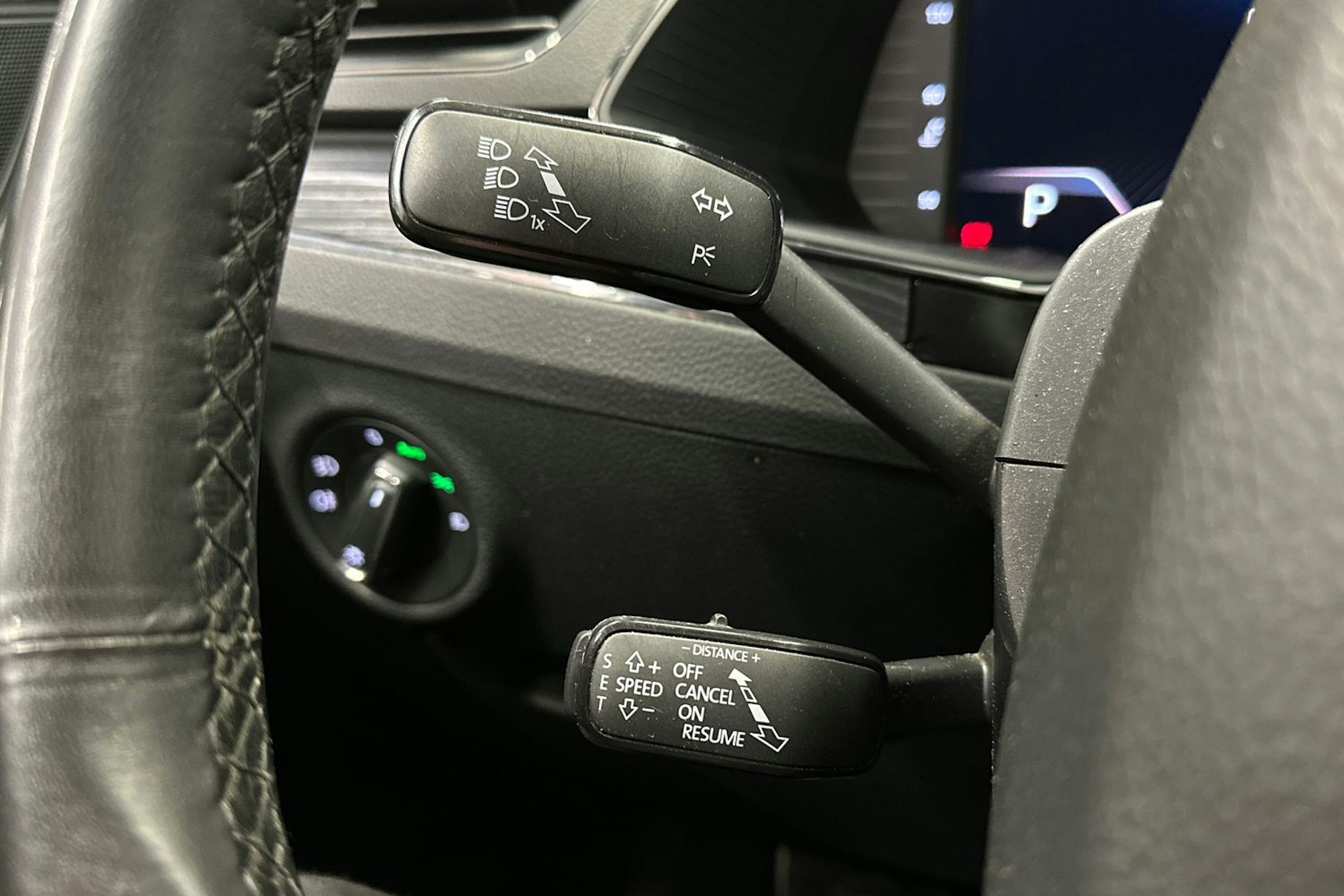 met. harmaa Skoda Superb 2020 kuva 31.