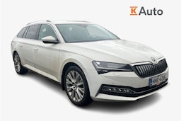Valkoinen Skoda Superb 2020 kuva 1.