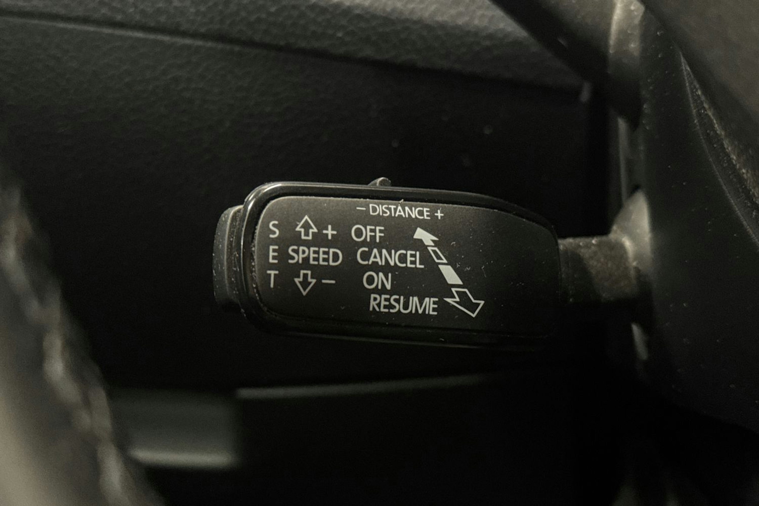 Valkoinen Skoda Superb 2020 kuva 15.