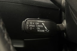 Valkoinen Skoda Superb 2020 kuva 15.