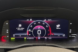 Valkoinen Skoda Superb 2020 kuva 16.