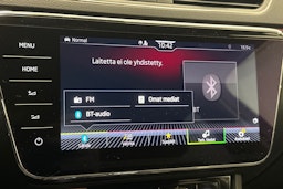 Valkoinen Skoda Superb 2020 kuva 26.